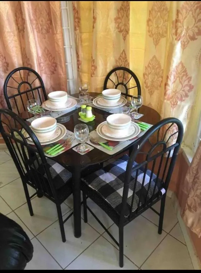 #D1 Castle Studio Wifi King Bed Ocho Rios Jamaica Jamajka